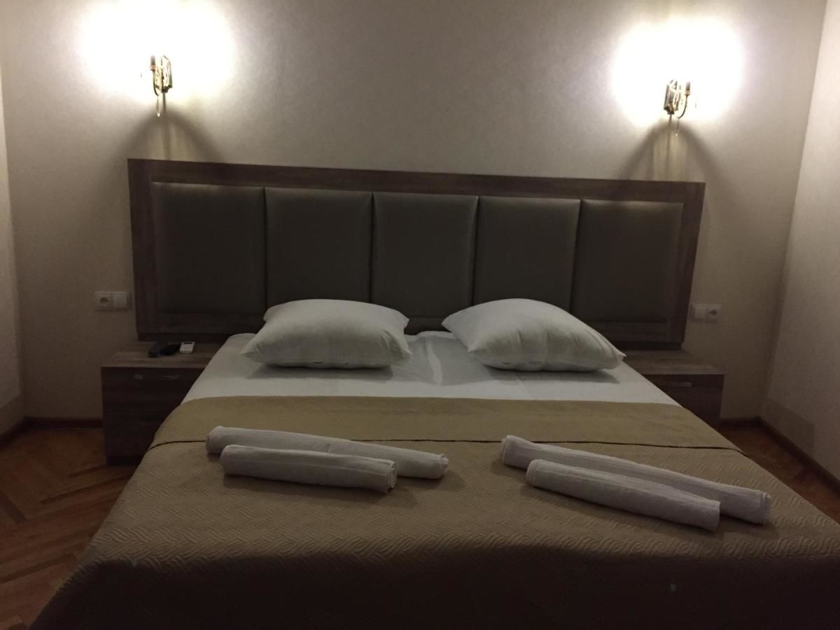 Гостевой дом Guest House Rafael Тбилиси-15