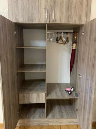 Гостевой дом Guest House Rafael Тбилиси Большой двухместный номер с 1 кроватью или 2 отдельными кроватями-13